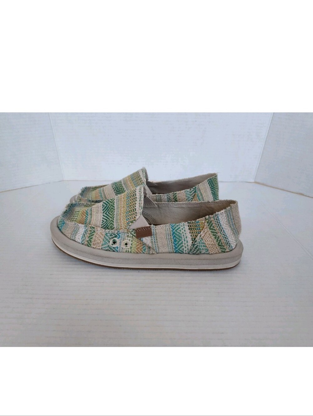 Sanuk Women's Slip on Loafers Size 8 Lot of 2 pair Nice! - Picture 4 of 12